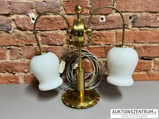 Zweiflammige Messing Tischlampe mit Glas-Schirmen 45x43x18 cm